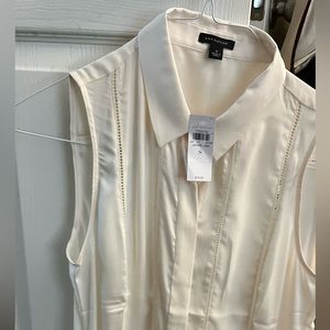 Off white short sleeve blouse Ann Taylor NWT